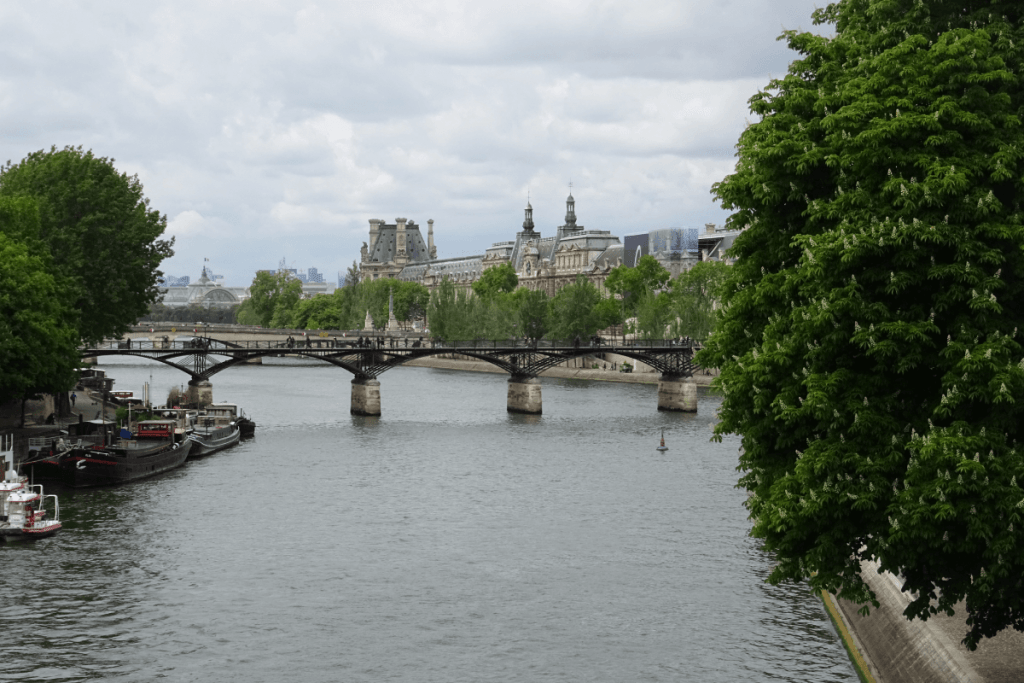 Wandelen langs de Seine Highlights Parijs