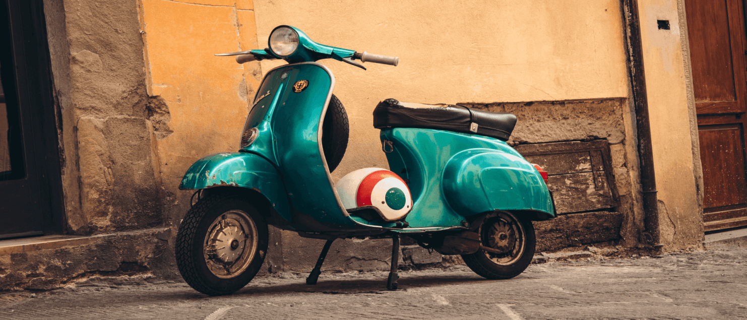 Vespa in Pienza