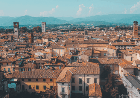Skyline van Lucca