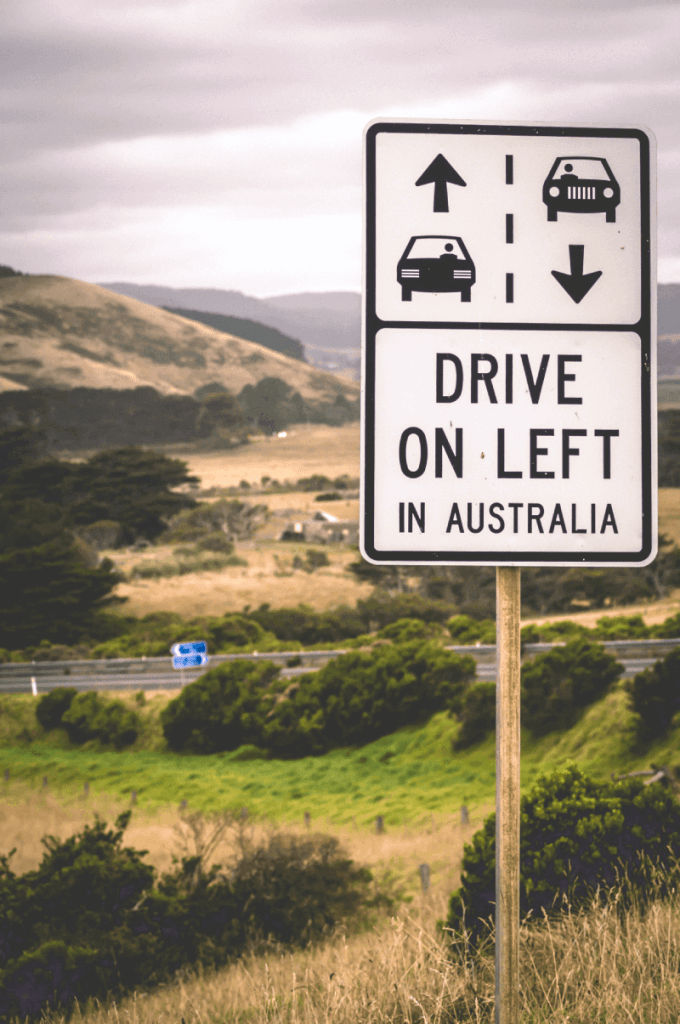 Borden langs de weg in Australië