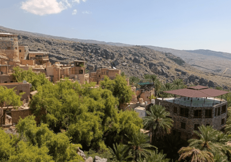 Misfat al Abriyeen uitzicht op bergdorp